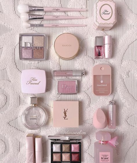 Dior lipoil, Dior lipstick, Dior blush, Dior
backstage, Dior makeup, Fragrance
collection, Pinterest inspiration, coquette,
pink aesthetic
#dioraddict #diorbeauty #Dior #diormakeup #DiorBeautyLovers #DiorLipstick #diorlipmaximizer #MakeupMess #makeup #minimalmakeup #MakeupFavorites #howtobeauty #beautybloggers #beautylovers #aesthetistt #ａｅｓｔｈｅｔｉｃ #oldmoney #oldmoneyaesthetic Dior Pink Aesthetic, Coquette Makeup Products, Pretty Hair Cuts, Coquette Makeup, Makeup Collection Goals, Glow Balm, Dream Wishlist, Expensive Makeup, Dior Addict Lip Glow