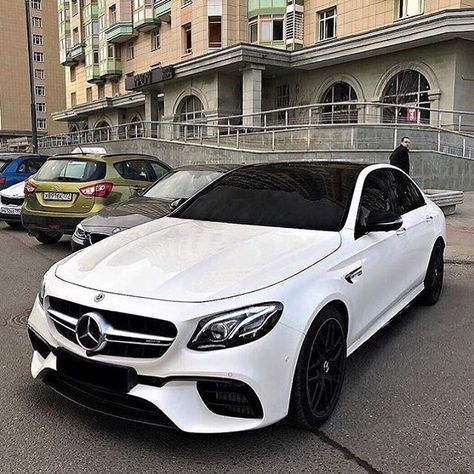 Reposting @trillionaire.luxury: White Mercedes ❄️ What’s your favorite Mercedes ? 🔥 _______ #follow#luxury#lavish#rich#business#entrepreneur#millionaire#billionaire#trillionaire#motivation#goal#goals#motivationalquotes#mindset#invest#bitcoin#realestate#stocks#baller#success#hustle#ambition#grind#work#profit#vibes#quotestoliveby E63s Amg, Mercedes Bus, Mercedes E63, Luxury Cars Range Rover, C 63 Amg, Mercedes C300, Dream Cars Mercedes, New Luxury Cars, Mercedes Benz C300