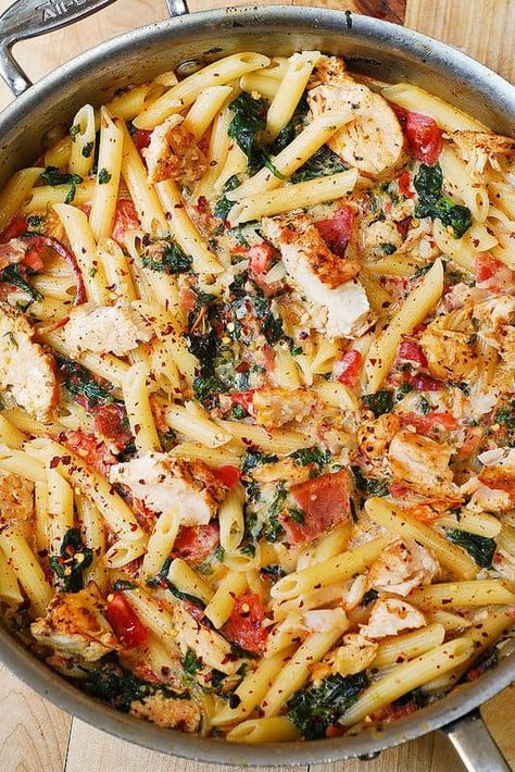 Popular Pasta Recipes, Bacon Pasta Recipes, Pasta And Chicken, Chicken Bacon Pasta, Tuscan Chicken Pasta, Pasta With Chicken, Pasta Penne, Pasta Cremosa, Pasta Casera