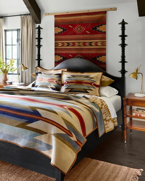 The Wyeth Trail Blanket | Pendleton Pendleton Towels Bathroom, Pendelton Blankets Bedroom Decor, Pendleton Bedroom Ideas, Pendleton Rug, Pendleton Bathroom, Navajo Bedroom, Pendleton Bedroom, Hudson Bay Decor, Pendleton Decor