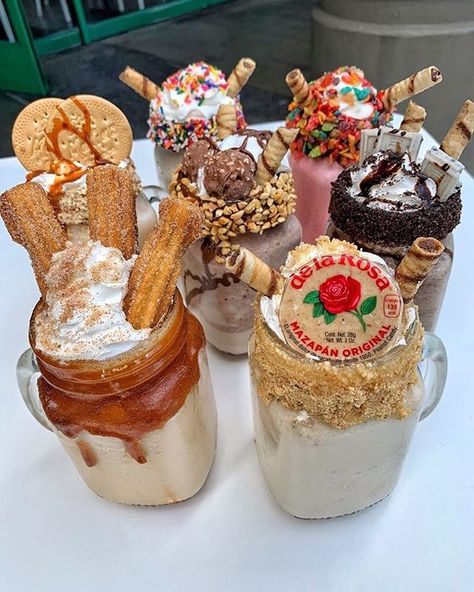 if you could only pick one which one would it be?  // @crepesnshakes.la  . . . . . . . . . . . . . #crepes #shakes #milkshakes Churro Milkshake, The Best Milkshake, Milkshake Drink, Best Milkshakes, Yummy Ice Cream, Milkshake Recipes, Smoothie Shakes, Cute Desserts, Milkshakes