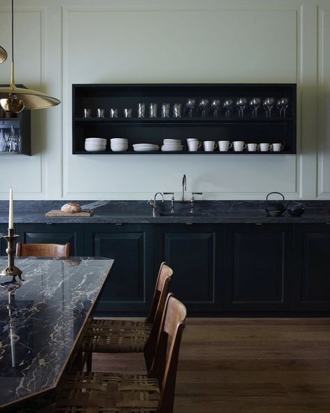 London Kitchen Design, Kitchen With Open Shelving, Rose Uniacke, Moore House, London Kitchen, Classic Kitchen, Coach House, Candle Sticks, Elegant Kitchens