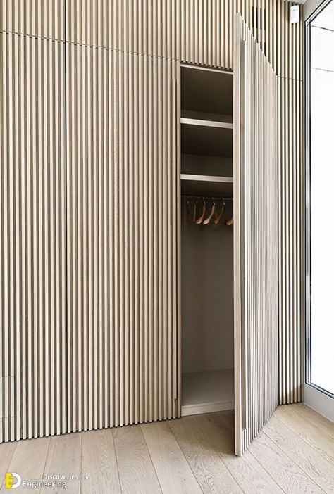 41+ Invisible Eye Catching Interior Doors - Engineering Discoveries Slat Wall Wardrobe, Office Millwork Design, Fluted Wardrobe, Fluted Door, Hidden Doors, Office Wardrobe, Bedroom Closet Design, Storage Wall, Entry Way Design