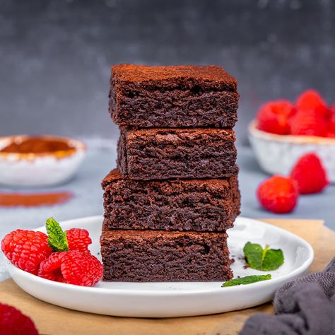 Easy Cocoa Powder Brownies (No Chocolate Required!) Recipe With Cocoa Powder, Brownie Recipe With Cocoa, Basic Brownie Recipe, Easy Brownies, Cocoa Powder Brownies, Cocoa Powder Recipes, Cocoa Brownies, Keto Biscuits, Nice Food