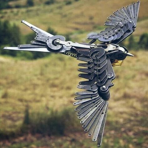 Robot Bird, What Is Steampunk, Join The Army, Steampunk Bird, Dark Heaven, Steampunk Animals, Steampunk Artwork, Punk Movement, Fantasy Clothes