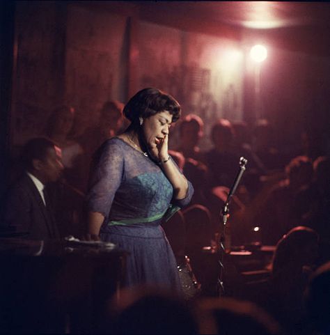 Ella Fitzgerald Pictures and Photos - Getty Images Jazz Singer, Ella Fitzgerald, Vintage Black Glamour, Jazz Club, My Funny Valentine, Aretha Franklin, Taxi Driver, Life Pictures, Picture Collection