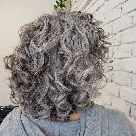 Spiral Perm Gray Hair, Color For Grey Hair Over 50, Medium Length Curly Grey Hair, Deva Haircut, Deva Cut Wavy Hair, Devacut Natural Hair, Curly Gray Hair, Curly Hairstyles For Women Over 50, Deva Cut Curly Hair