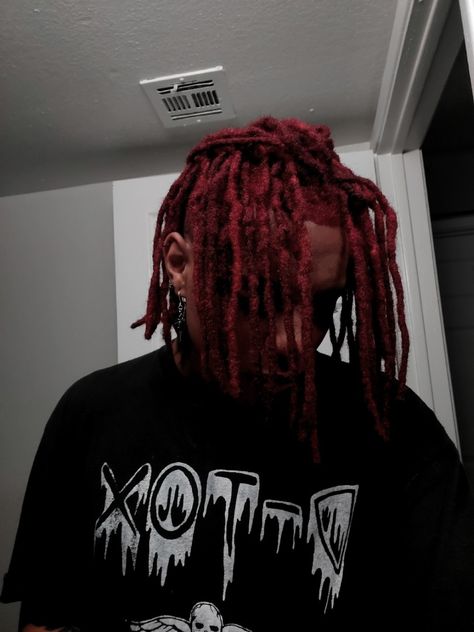 Red And Black Twists Men, Red Locs Men, Dark Red Locs, Red And Black Locs, Dark Red Dreads Men, Red Locs, Red Dred Locks, Red And Black Dreads, Burgundy Dreads