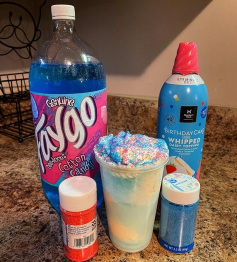 Soul Food Diary - Cotton candy float 😋🔥 | Facebook Cotton Candy Float, Cotton Candy Recipe, Cotton Candy Flavoring, Soda Brands, Sleepover Food, Junk Food Snacks, Burger Sauce, Sweet Drinks, Food Diary