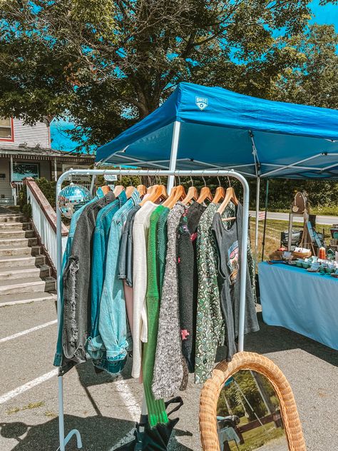 Vintage Market Booth Ideas, Outdoor Booth, Vintage Market Booth, Vintage Flea Market, My Small Business, Flea Markets, Vintage Market, Shop Ideas, Thrift Shopping