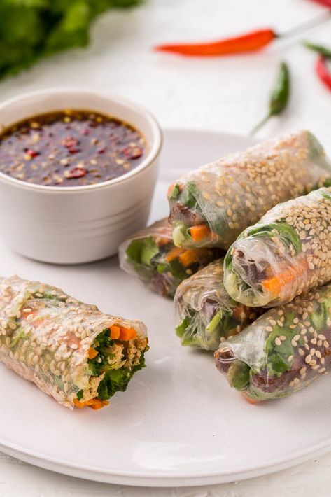 Salad Rolls Recipe, Recipe Tofu, Summer Rolls Recipe, Vietnamese Spring Rolls, Cibo Asiatico, Salad Rolls, Summer Rolls, Summer Dishes, Läcker Mat