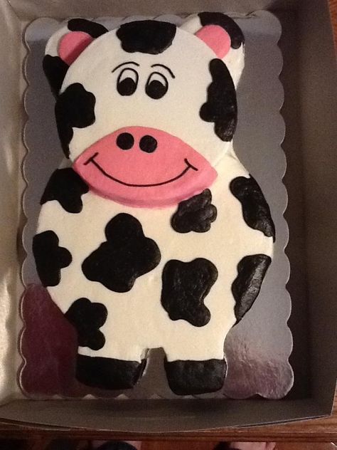 Children's Birthday Cakes - Cow cake.....all buttercream.....loved doing this cake! Cow Face Cake Ideas, Cow Birthday Cake Diy, Cow Cookie Cake Ideas, Easy Cow Cake Ideas, Holstein Cow Cake, Cow Print Cakes, Cow Birthday Cake, Cow Birthday Parties, Cow Cakes