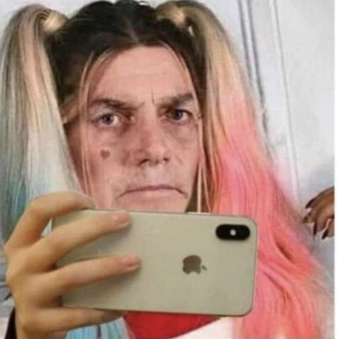 E Girl, Iphone