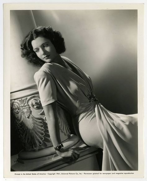 1941publicity312313 | Kay Francis' Life & Career Kay Francis, Hollywood Golden Era, Old Hollywood Movie, Vintage Hollywood Glamour, Popular Actresses, Hooray For Hollywood, Hollywood Glam, Beauty Icons, Golden Age Of Hollywood