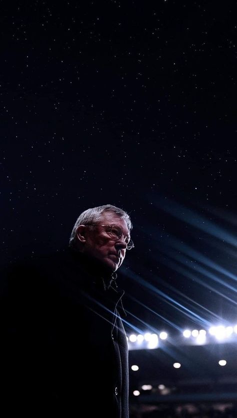 Sir Alex Ferguson Wallpaper, Cristiano Ronaldo Juventus, British Football, Ronaldo Juventus, Manchester United Wallpaper, Jdm Wallpaper, Sir Alex Ferguson, Football Images, Funny Arabic Quotes