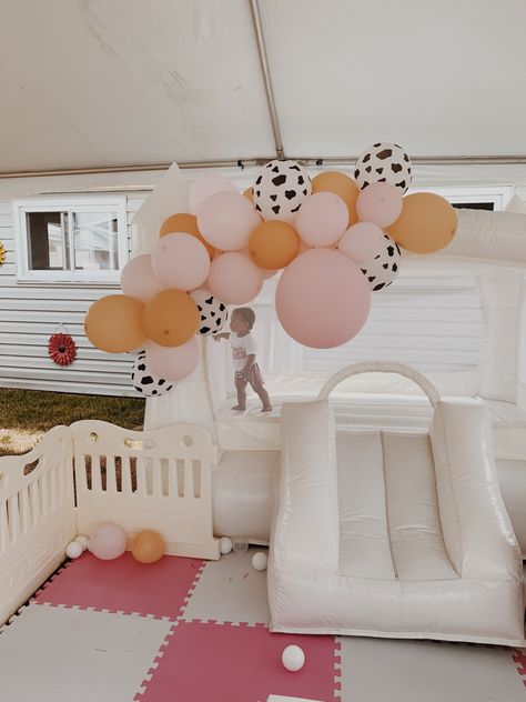 12 Month Old Photoshoot, Bounce House Birthday Party Ideas, Bounce House Birthday Party, White Bounce House, Bounce House Birthday, First Rodeo Birthday, 1st Rodeo, Rodeo Birthday Parties, Autumn Birthday