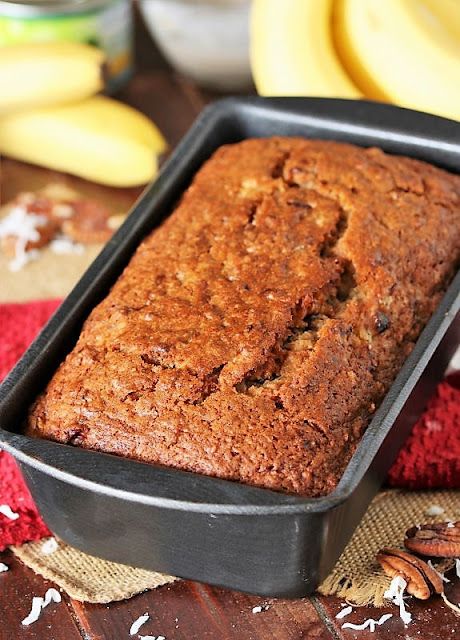 Bread Glaze, Banana Bread Glaze, Hummingbird Bread Recipe, Hummingbird Bread, Recipe Banana Bread, Banana Bread Recipe Easy Moist, Buttermilk Banana Bread, Hummingbird Cake Recipes, Cake Loaf