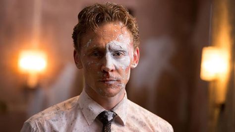 Robert Laing, Tom Hiddleston, High Rise, Wall