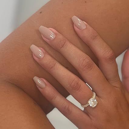 🌼✨ Embrace effortless elegance with these medium short square press-on nails! In a stylish beige shade, these trapezoid-shaped and ballerina coffin nails offer a modern twist for any season. Easy to apply and perfect for a chic manicure! 💅💕 #BeigeNails #PressOnNails #ChicStyle #NailArtFun Ballerina Coffin Nails, Ballerina Nails Short, Ballerina Coffin, Nails Press Ons, Chic Manicure, Acrylic Nail Set, Press On Nails Medium, Nails Press, Short Coffin Nails