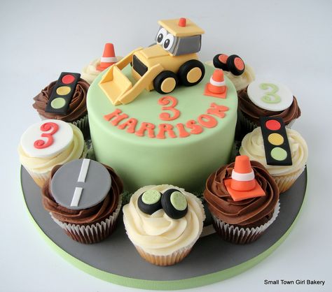 Digger Cake, Construction Birthday Cake, Toddler Birthday Cakes, Digger Birthday, Construction Cake, 4th Birthday Cakes, 3rd Birthday Cakes, 2 Birthday Cake, Cake And Cupcakes