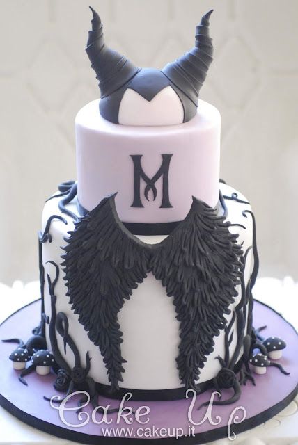 Maleficent Cake, Gateau Harry Potter, Anime Cake, Disney Birthday Cakes, Cake Wrecks, Character Cakes, Crazy Cakes, Disney Cakes, Cake Images