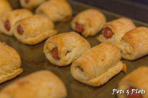 One of our family’s favorite holiday breakfast foods are kolaches.  Other folks call them pigs in a blanket, but my mama always called them kolaches, so kolaches they are.  The usual version are made with cocktail sausages and a can of whampum biscuits (you know, the rolls that you whamp against the counter to open), … Gluten Free Buttermilk Biscuits, Kolache Recipe, Cocktail Sausages, Gf Breakfast, Free Friday, Pan Sin Gluten, Gluten Free Biscuits, Gluten Free Recipes For Dinner, Pigs In A Blanket