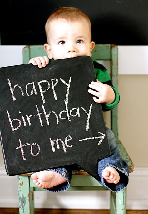 happy birthday to me Foto Kids, Kind Photo, First Birthday Pictures, Baby Boy First Birthday, 1st Birthday Photos, 카드 디자인, Foto Baby, Foto Tips, Happy Birthday To Me