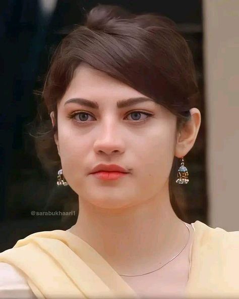 Nelum Muneer, Neelum Munir, Neelam Munir, Aarti Singh, Neelam Muneer, Pakistani Women, Pakistani Celebrities, Cute Love Cartoons, Bridal Lehengas