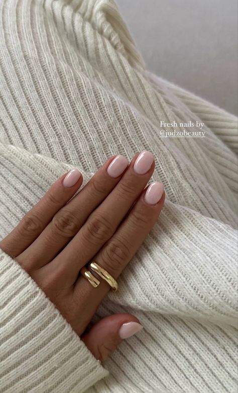 Short Nail Inspo Square, Ongles Beiges, Shellac Nail Colors, Florida Nails, Kutek Disney, Manikur Kuku, Milky Nails, Viral On Tiktok, Eye Nails