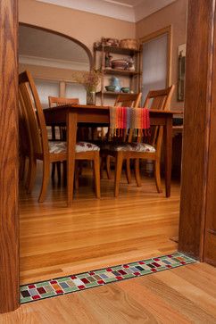 Medium Wood Floors, Raised Kitchen Island, Transitions Ideas, Flooring Transitions, Floor Transitions, Grey Kitchen Tiles, Reno Kitchen, Glass Tiles Kitchen, Floor Transition