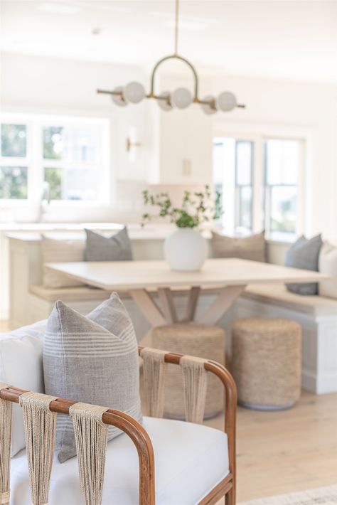 New Seabury-Gina Baran Interiors + Design | Transforming The Way You Live Modern Neutral Interior, Coastal Breakfast Nook, Beach House Dining Room, Beach House Flooring, Hamptons Style Homes, Cottage Dining Rooms, Hawaii House, Coastal Dining Room, Sweden House