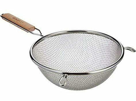 Food Strainer, Fine Mesh Strainer, Chicken Bones, Mesh Strainer, Cooking Essentials, Kitchen Utensils Gadgets, Kitchen Tools And Gadgets, A Kitchen, Kitchen Utensils