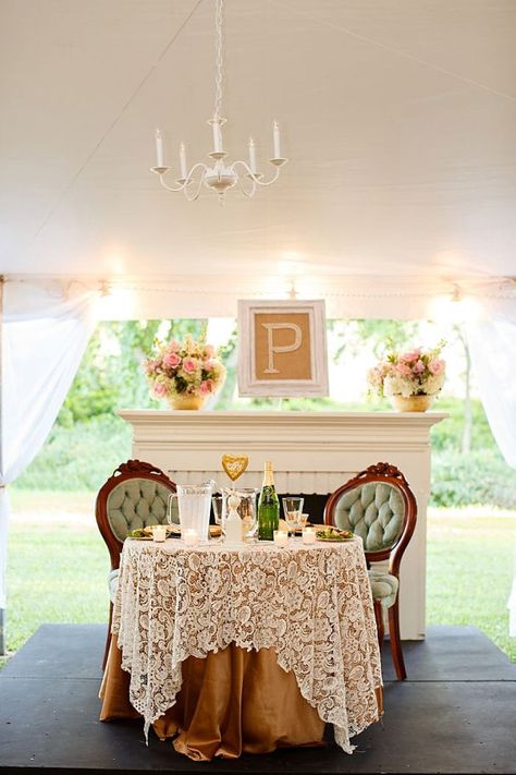 White Lace Table Overlay Lace Tablecloth Wedding, Table Wedding Decorations, Diy Tablecloth, Gold Tablecloth, Sweetheart Table Decor, Table Overlays, Lace Table Runners, Boho Chic Wedding, Lace Table