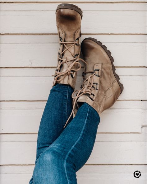 Sorel Joan Of Arctic Wedge Boots Outfit, Sorel Joan Boots Outfit, Joan Of Arctic Wedge Outfit, Sorel Joan Of Arctic Wedge Outfit, Wedge Boots Outfit, Wedge Outfit, Sorel Joan Of Arctic Wedge, Lace Up Wedge Boots, Joan Of Arctic Wedge