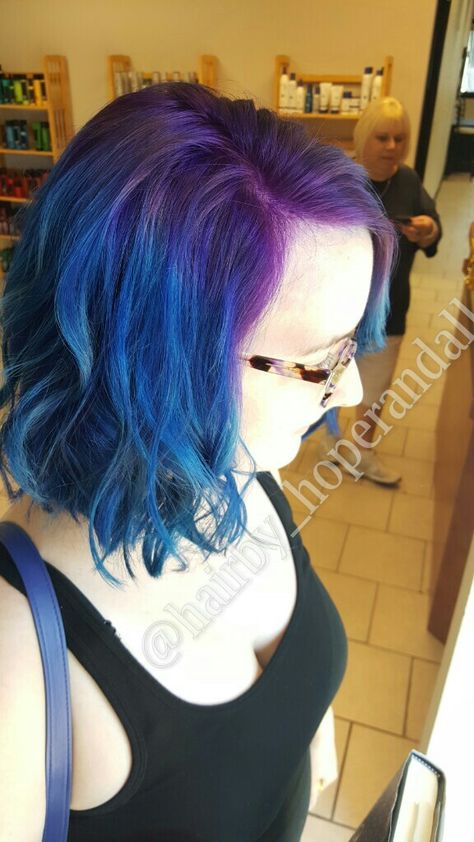 Bright hair blue hair purple hair fun hair shawdow roots Purple Roots Blue Hair, Blue And Violet Hair, Purple Blue Hair, Blue Purple Hair, Violet Hair, Birthday Hair, Hair Color Blue, Bright Hair, Happy Hair