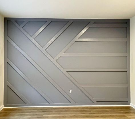 Focal Wall Office, Diagonal Wood Slat Accent Wall, Diagonal Wood Wall Paneling, Board And Batten Wall Diagonal, Modern Wall Moulding Design, Geometric Wainscoting Ideas, Diagonal Panelling, Diagonal Paneling, Luxury Tv Wall