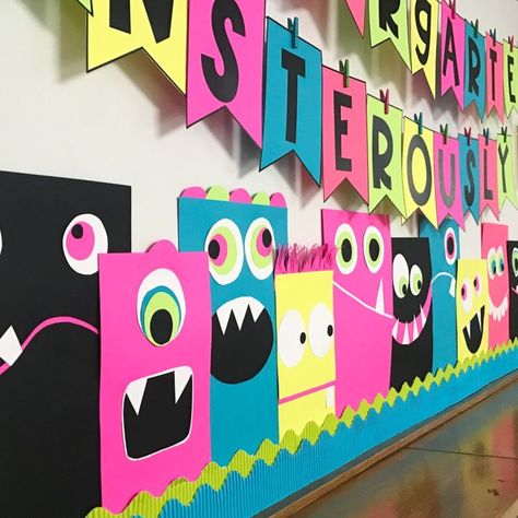 Monster Bulletin Boards, Monster Theme Classroom, Monster Classroom, October Bulletin Boards, Kindergarten Bulletin Boards, Thanksgiving Bulletin Boards, Differentiated Kindergarten, Work Bins, Diy Bulletin Board