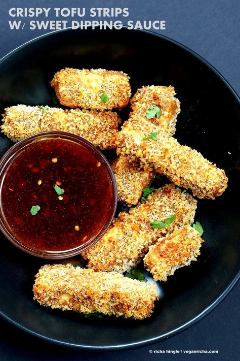 Jalapeno Recipes Appetizers, Friendsgiving Recipes Appetizers, Vegan Superbowl Food, Chili Dipping Sauce, Pilsbury Recipes, Vegan Super Bowl, Breaded Tofu, Sweet Chili Dipping Sauce, Food Alternatives