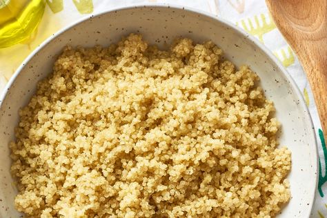 How To Cook Fluffy, Tasty Quinoa | Kitchn Quick Puddings, Instant Pot Quinoa, Quinoa Seeds, Quinoa Soup, Making Quinoa, One Pot Pasta, Cooking Lessons, Baked Fish, Quinoa Recipes