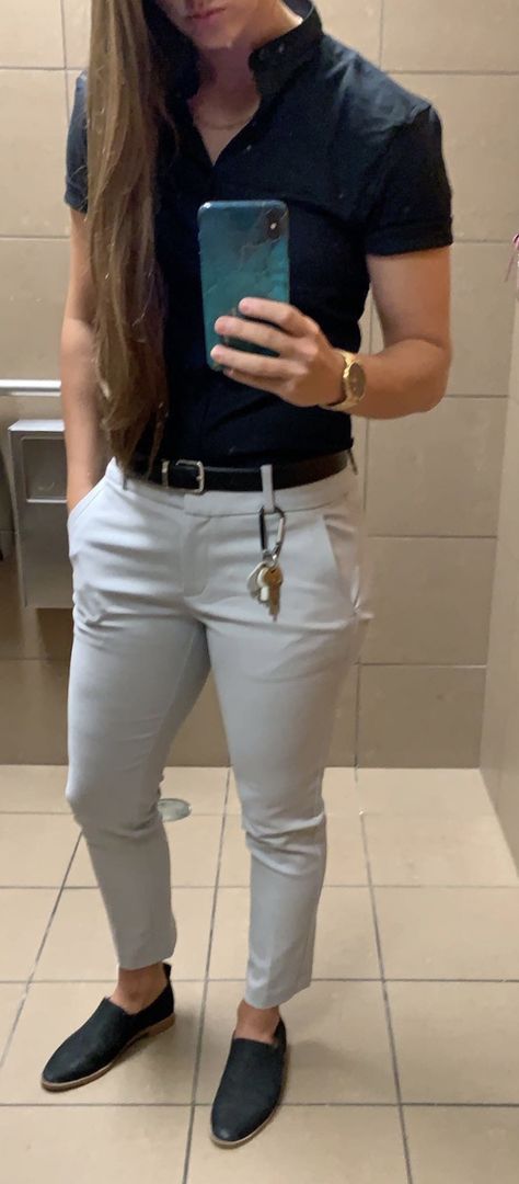 Lesbian fashion 2019 Stem Dress Up Outfits, Professional Tomboy Outfits, Business Casual Lesbian Work Outfits, Business Casual Outfits Tomboy, Lesbian Business Fashion, Tomboy Business Casual Outfits, Tomboy Professional Outfits, Lesbian Formal Outfits Wedding, Formal Tomboy Outfits