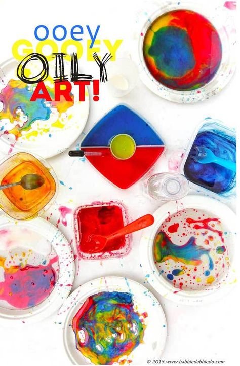 Ooey Gooey Oily Process Art http://artfulparent.com/2015/09/ooey-gooey-oily-process-art-for-kids.html Nature Provocations, Arts And Crafts Activities, Open Ended Art, Kids Arts And Crafts, Kindergarten Art Lessons, Baby Sitting, Messy Art, Preschool Science, Ooey Gooey