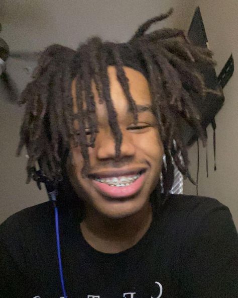 Dread Hairstyles For Men, Dread Heads, Black Dreads, Cute Dreads, Dreadlock Hairstyles For Men, Light Skin Men, Cute Guy Pics, Couple Goals Teenagers Pictures, Black Dude