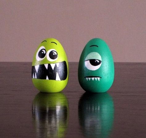 MENU ARTCRAFTLESSONSPAINTINGSTATTOOABOUT US BACK HomeFestivals40 Easter Egg Decoration Ideas 40 Easter Egg Påskeaktiviteter For Barn, Monster Faces, Funny Easter Eggs, Easter Egg Decoration, Creative Easter Eggs, Egg Decoration, Diy Ostern, Easter Egg Designs, Easter Egg Crafts