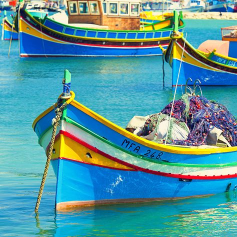 I love the colours of the fishing boats in Malta.  Makes habours all the more special  :D  Marsaxlokk, Malta by Allard On 데이비드 호크니, Boat Art, Boat Painting, Small Boats, Fishing Villages, Wooden Boats, Crete, Fishing Boats, Belle Photo