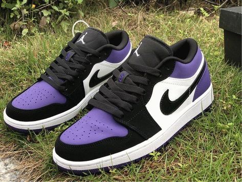 Air Jordan 1 Low Court Purple, Jordan 1 Low Court Purple, Girls Wearing Jordans, Nike Air Max Jordan, Retro Jordans 11, Nike Shoes Air Force, Nike Elite Socks, Jordan Shoes Girls, Jordan Outfits