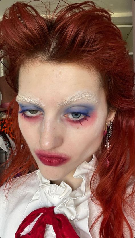 Aesthetic Maximalism, Hatter Makeup, Mad Hatter Makeup, Make Up Aesthetic, Alice In Wonderland Makeup, Alice In Wonderland Outfit, Up Aesthetic, Gender Fluid Fashion, Drag Makeup