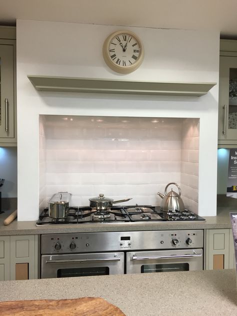 Wickes - cooker with false chimney surround Cooker Surround Ideas, Chimney Breast Kitchen, Cooker In Chimney Breast, Kitchen Cooker Hood, Extension Kitchen, Edwardian Kitchen, Chimney Design, Kitchen Butlers Pantry, Kitchen Chimney