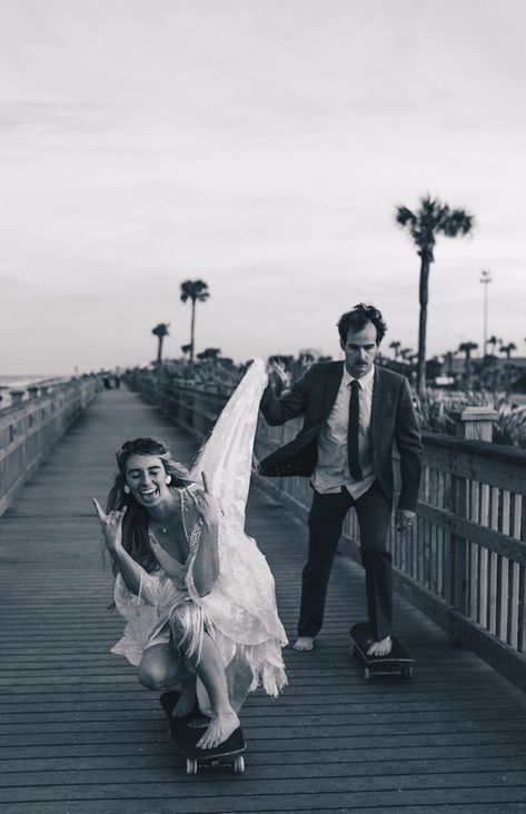 Skateboard Wedding Photos, Alt Wedding Ideas, Wedding Skateboard, Skatepark Wedding, Skateboarding Wedding, Edgy Wedding Photos, Skate Wedding, Skater Wedding, Skateboard Wedding