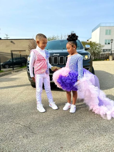 Kids Sneaker Ball Party Outfit, Sneaker Ball Outfit Ideas Kids, Sneakerball Party Outfits, Sneakerball Party, Kid Couples, Sneaker Ball Outfit Ideas, Ball Outfits, Baby Girl Hairstyles Curly, Sneaker Ball