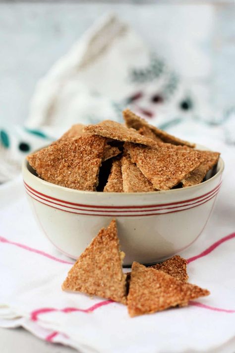 Cinnamon Sugar Oatmeal Crackers. Spicey Crackers, Oatmeal Crackers, Cinnamon Sugar Oyster Crackers, Good Thins Crackers, Healthy Crackers Store Bought, Multiseed Crackers, Cinnamon Sugar Recipes, Vegan Oatmeal, Plant Based Snacks